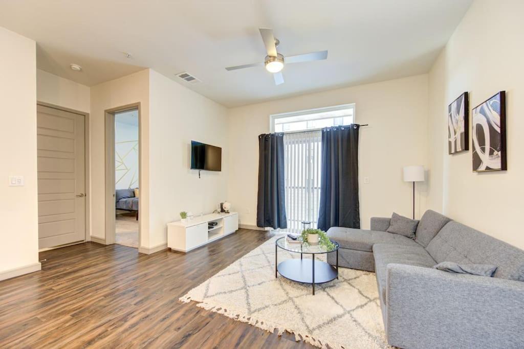 Fancy Apt Downtown. Pool. Gym. Lounge. Pet Ok Houston Zewnętrze zdjęcie