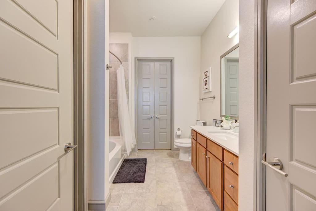 Fancy Apt Downtown. Pool. Gym. Lounge. Pet Ok Houston Zewnętrze zdjęcie