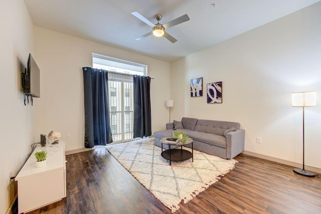 Fancy Apt Downtown. Pool. Gym. Lounge. Pet Ok Houston Zewnętrze zdjęcie