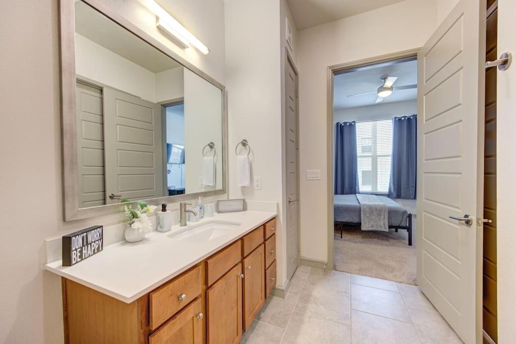 Fancy Apt Downtown. Pool. Gym. Lounge. Pet Ok Houston Zewnętrze zdjęcie